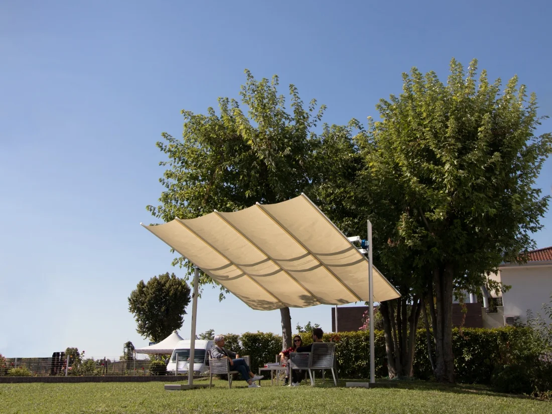 Maistra canopy