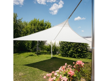 EZ Breez: The Only Patented Waterproof Shade Sail