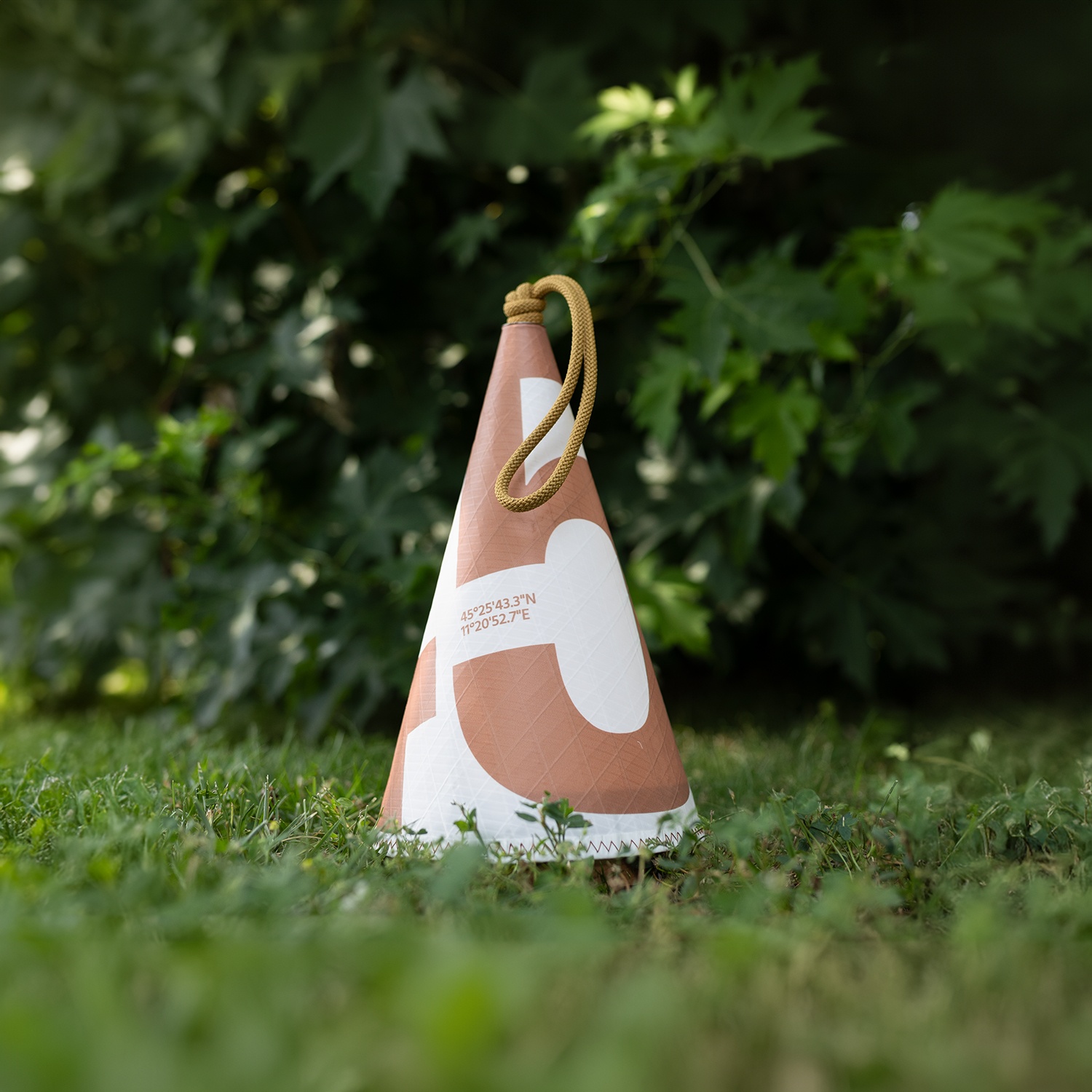 Cala Lamp: Nautical Design, Adjustable Light, 143 Hours of Autonomy Cala Lamp: Nautical Design, Adjustable Light, 143 Hours of Autonomy