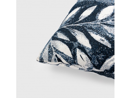 Marra: Waterproof Outdoor Pillow with Soft Padding | Maanta