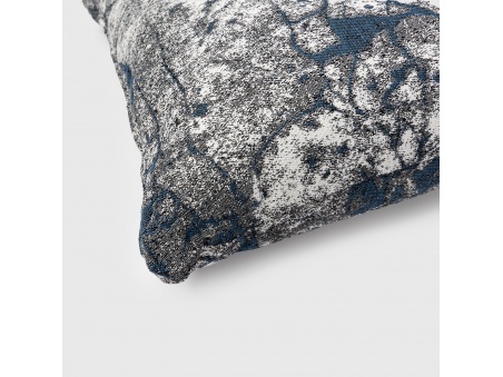 Marra: Waterproof Outdoor Pillow with Soft Padding | Maanta