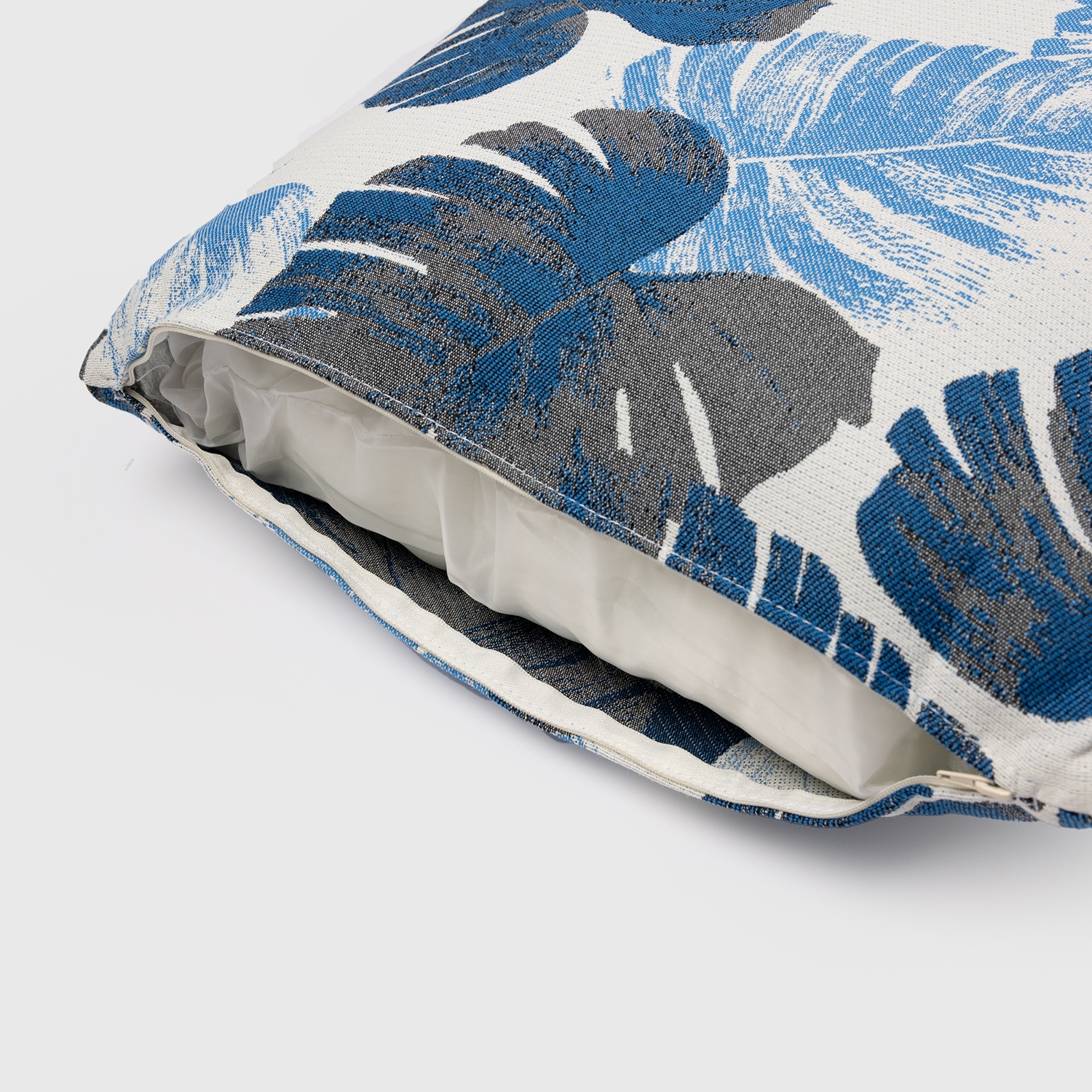 Marra: Waterproof Outdoor Pillow with Soft Padding | Maanta Marra: Waterproof Outdoor Pillow with Soft Padding | Maanta