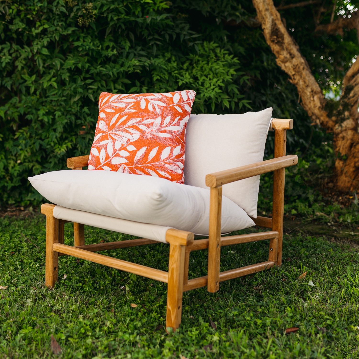 Marra: Waterproof Outdoor Pillow with Soft Padding | Maanta Marra: Waterproof Outdoor Pillow with Soft Padding | Maanta