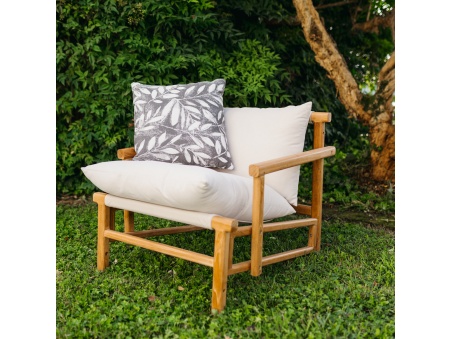 Marra: Waterproof Outdoor Pillow with Soft Padding | Maanta