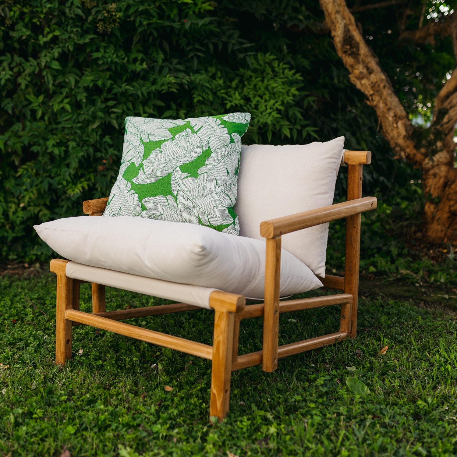 Marra: Waterproof Outdoor Pillow with Soft Padding | Maanta Marra: Waterproof Outdoor Pillow with Soft Padding | Maanta