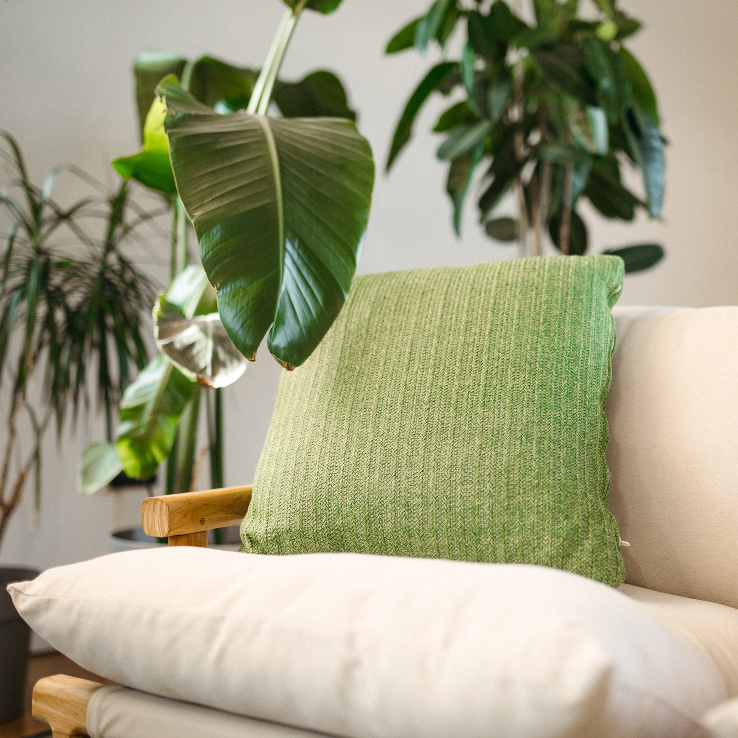 Marra: Waterproof Outdoor Pillow with Soft Padding | Maanta Marra: Waterproof Outdoor Pillow with Soft Padding | Maanta