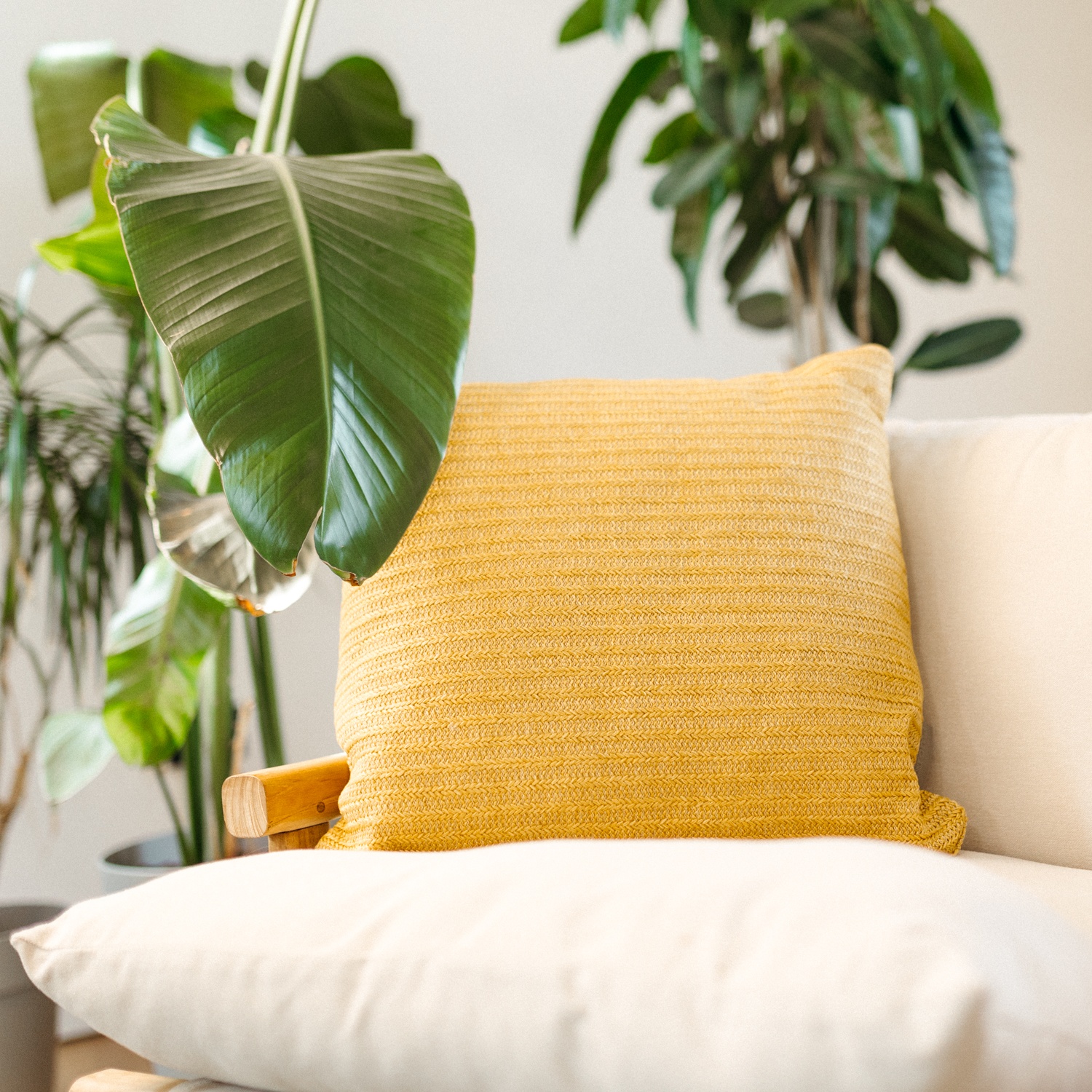 Marra: Waterproof Outdoor Pillow with Soft Padding | Maanta Marra: Waterproof Outdoor Pillow with Soft Padding | Maanta