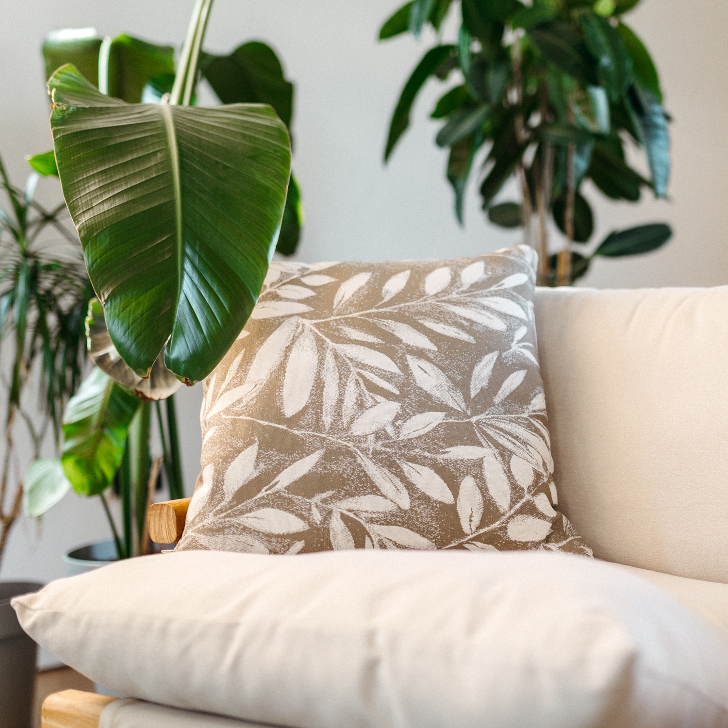 Marra: Waterproof Outdoor Pillow with Soft Padding | Maanta Marra: Waterproof Outdoor Pillow with Soft Padding | Maanta