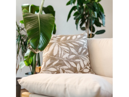 Marra: Waterproof Outdoor Pillow with Soft Padding | Maanta