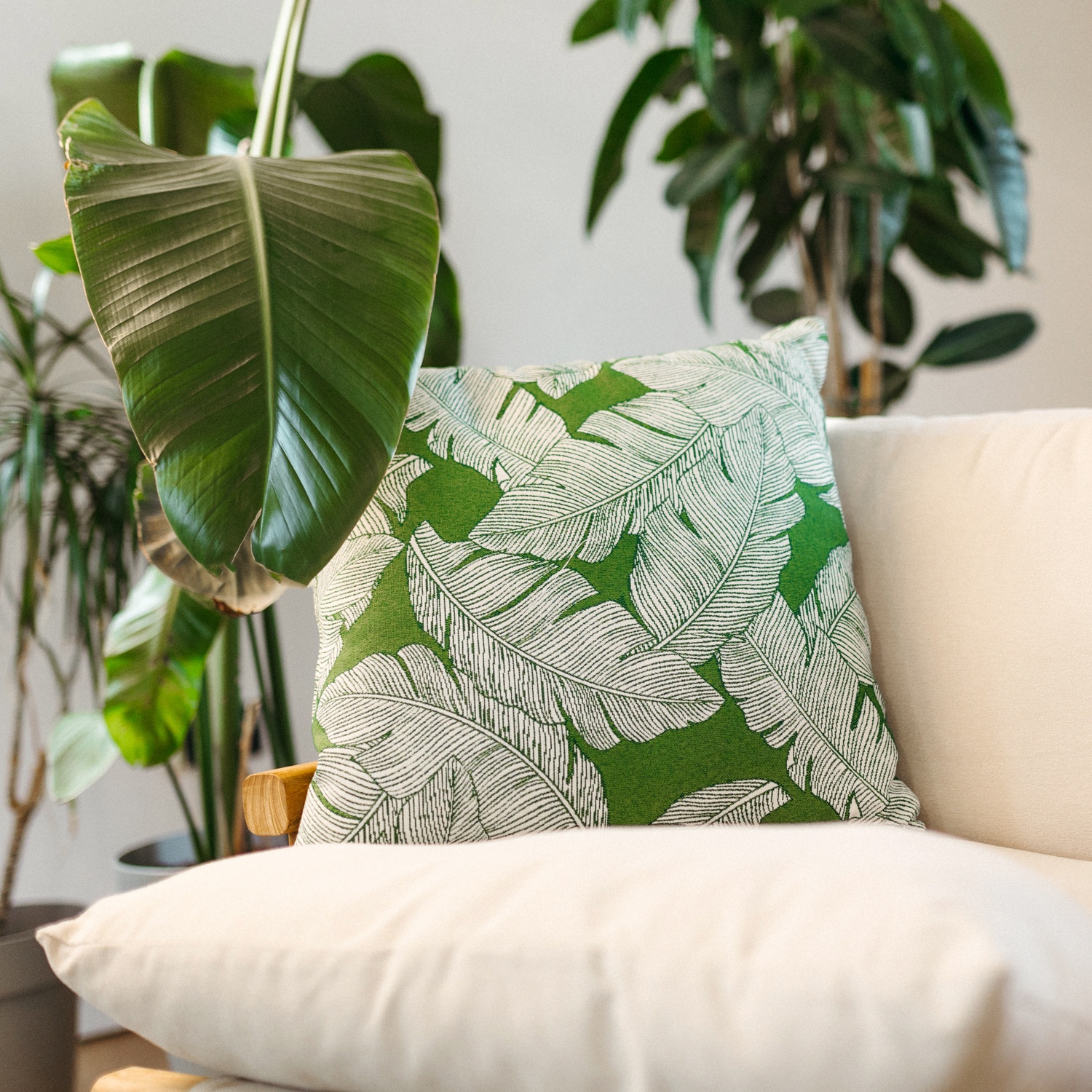 Marra: Waterproof Outdoor Pillow with Soft Padding | Maanta Marra: Waterproof Outdoor Pillow with Soft Padding | Maanta