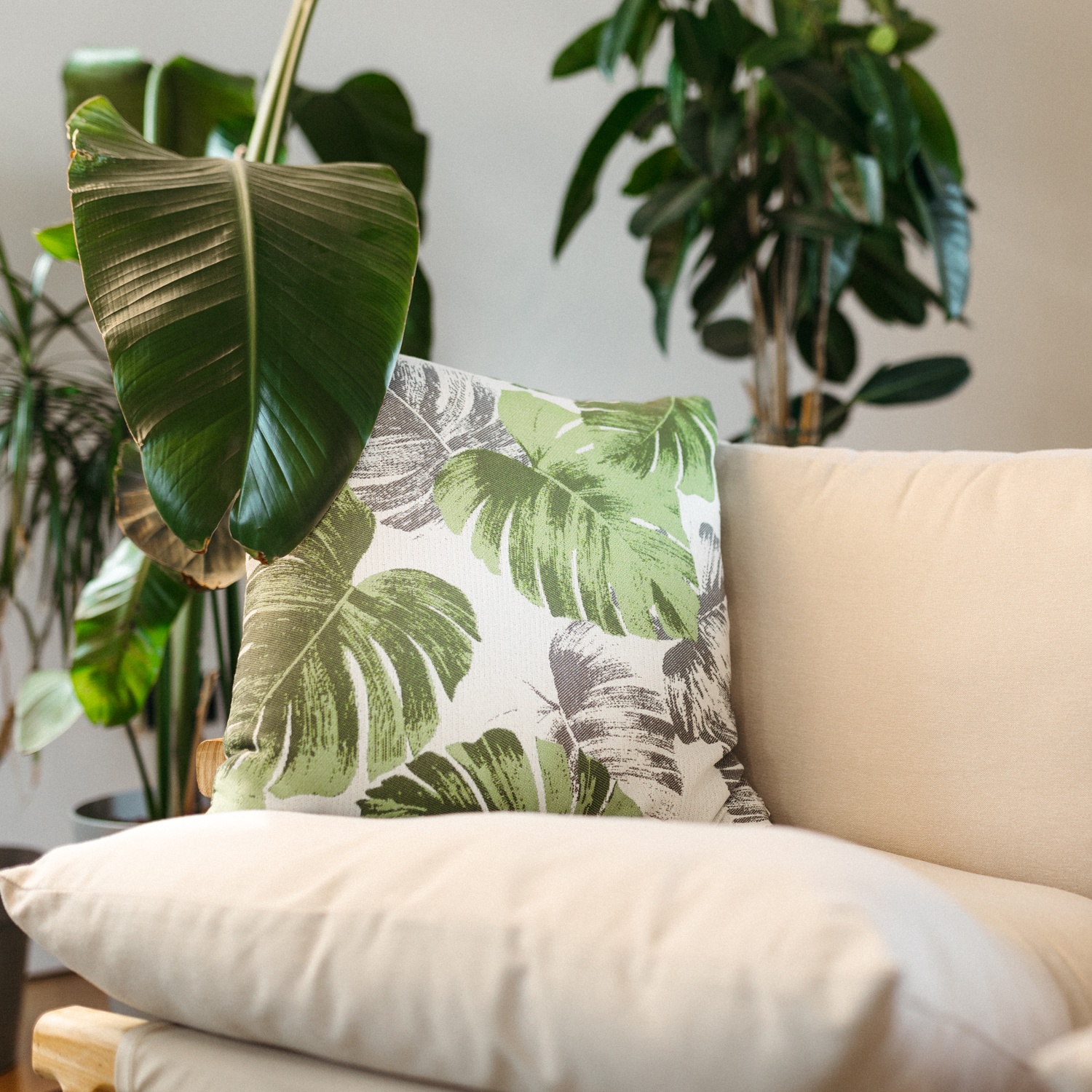 Marra: Waterproof Outdoor Pillow with Soft Padding | Maanta Marra: Waterproof Outdoor Pillow with Soft Padding | Maanta