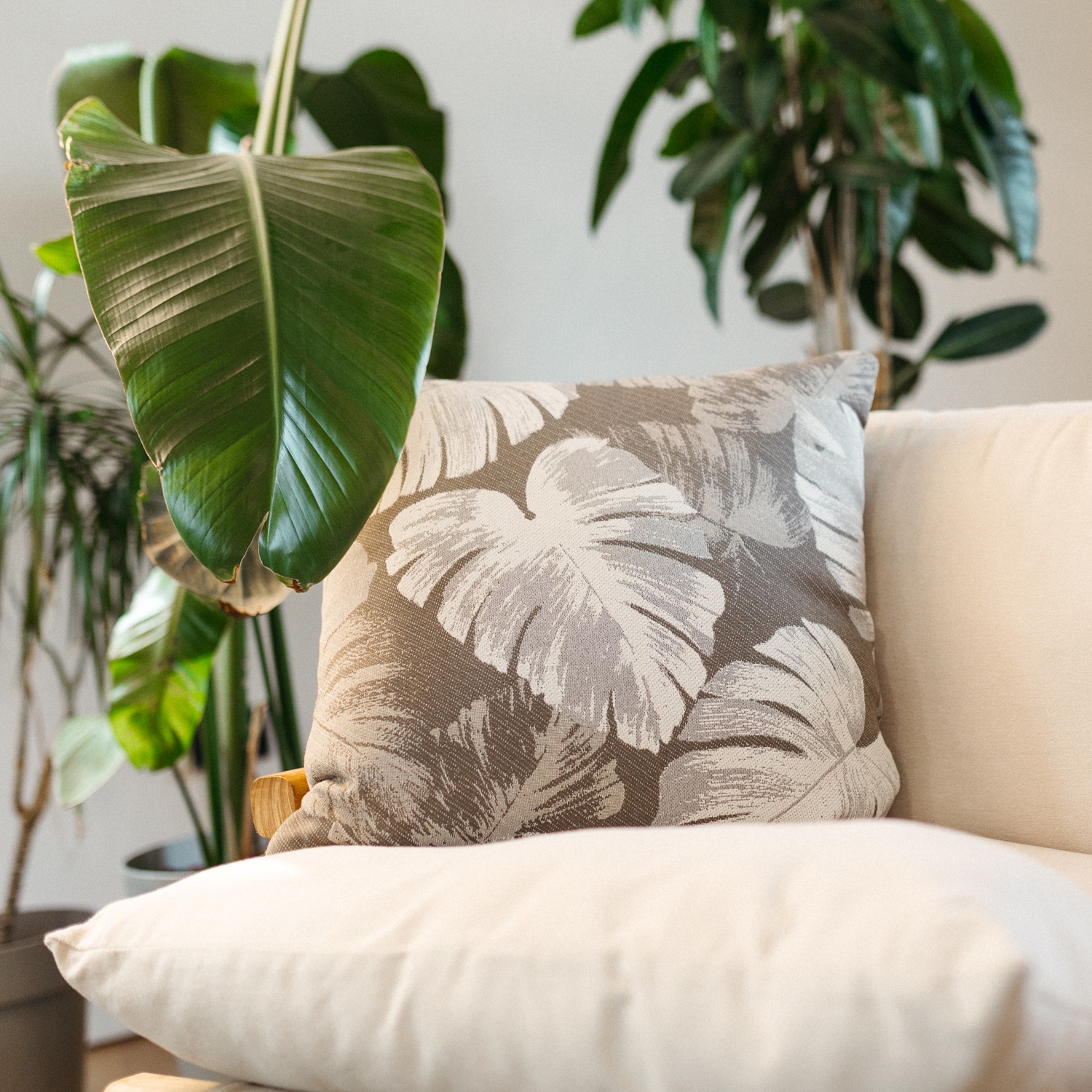 Marra: Waterproof Outdoor Pillow with Soft Padding | Maanta Marra: Waterproof Outdoor Pillow with Soft Padding | Maanta