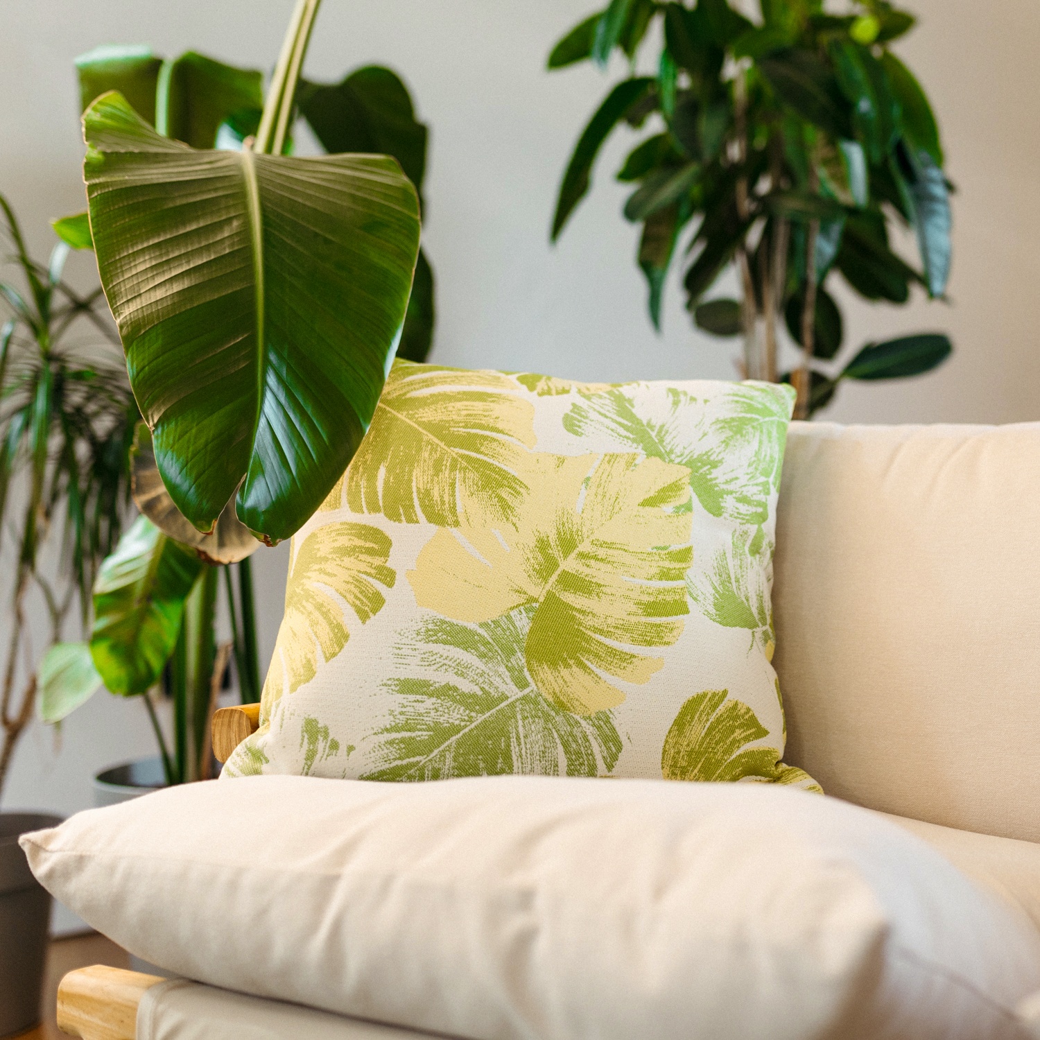 Marra: Waterproof Outdoor Pillow with Soft Padding | Maanta Marra: Waterproof Outdoor Pillow with Soft Padding | Maanta