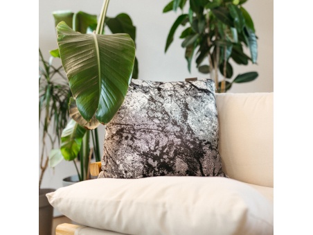 Marra: Waterproof Outdoor Pillow with Soft Padding | Maanta