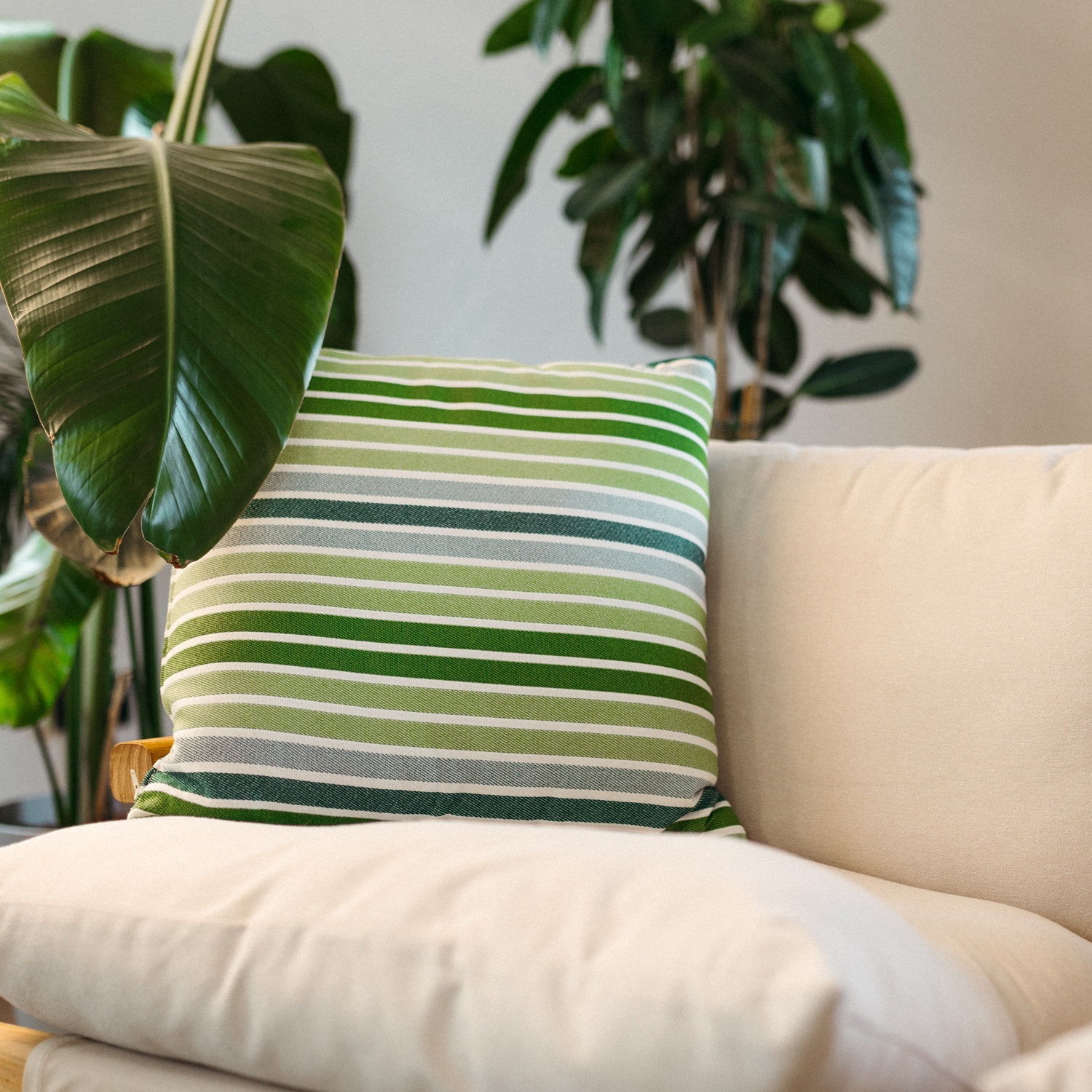 Marra: Waterproof Outdoor Pillow with Soft Padding | Maanta Marra: Waterproof Outdoor Pillow with Soft Padding | Maanta