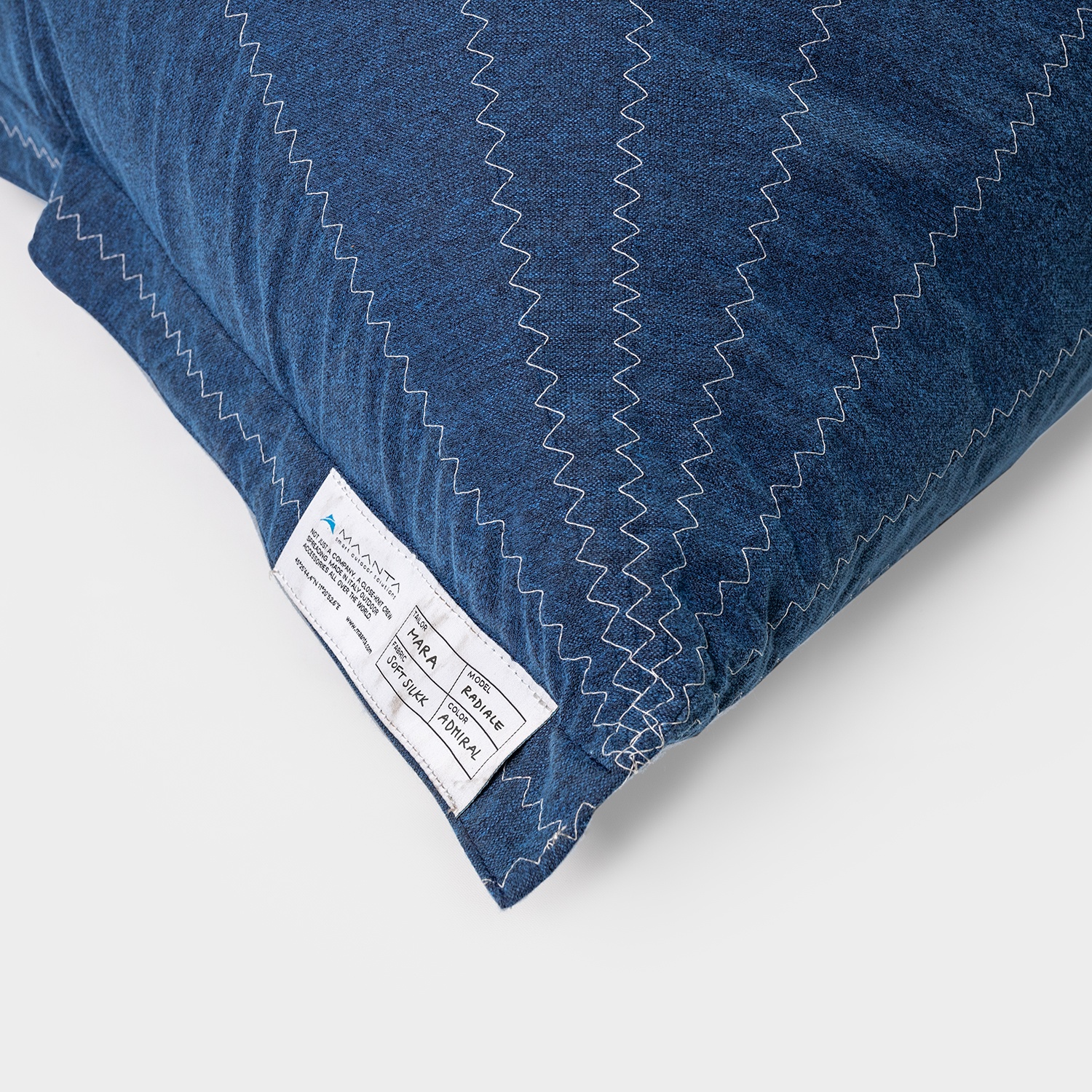 Randa: the Unique Bean Bag with Radial Design for Outdoors and Indoors Randa: the Unique Bean Bag with Radial Design for Outdoors and Indoors