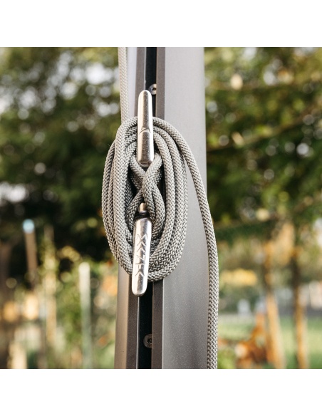 Universal cleat for shade sail poles