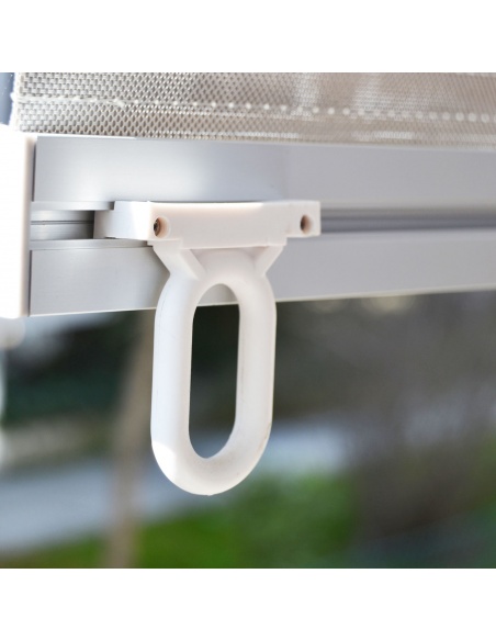Eyelet for roller shade