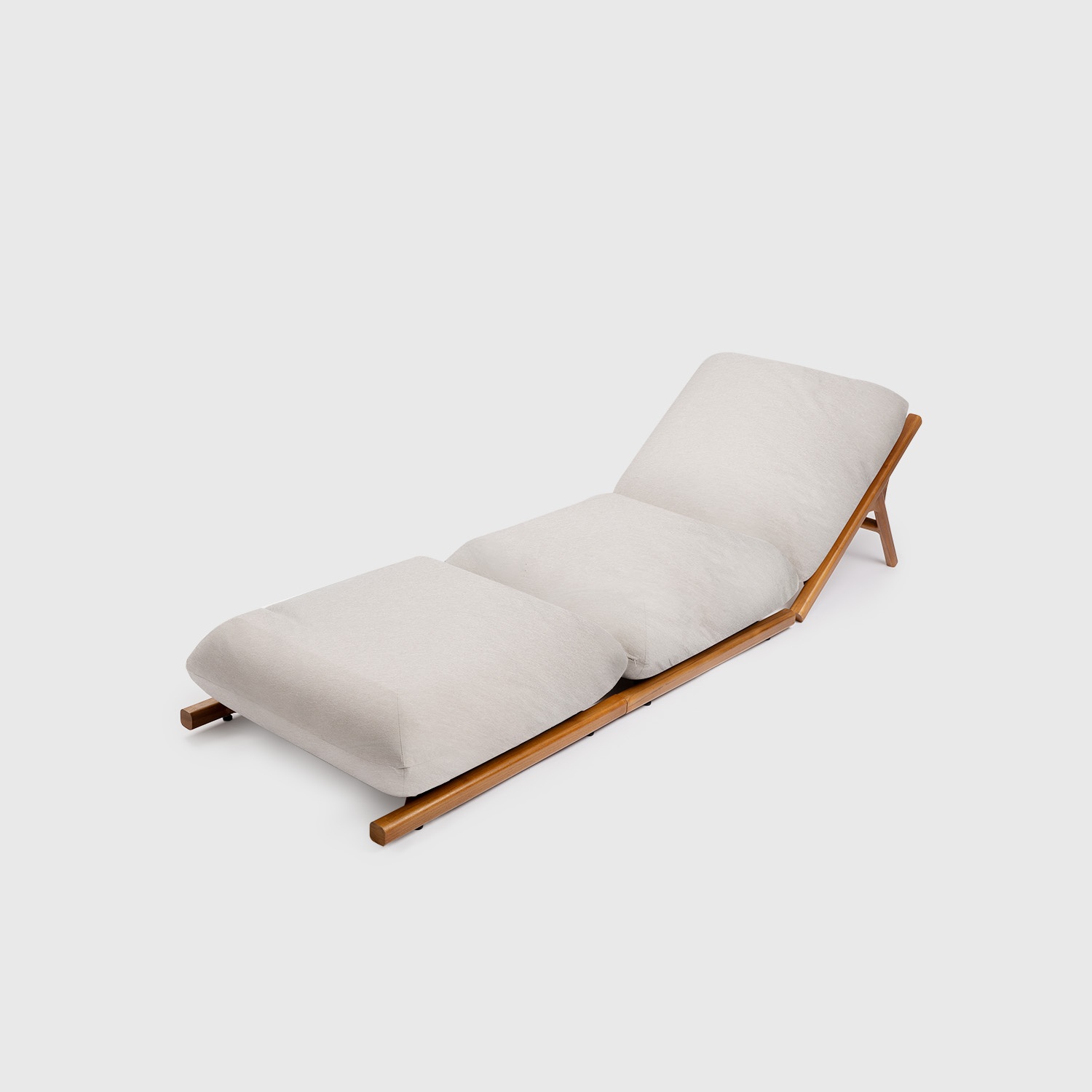 Tuga: Teak sun lounger Unique Nautical Design Tuga: Teak sun lounger Unique Nautical Design