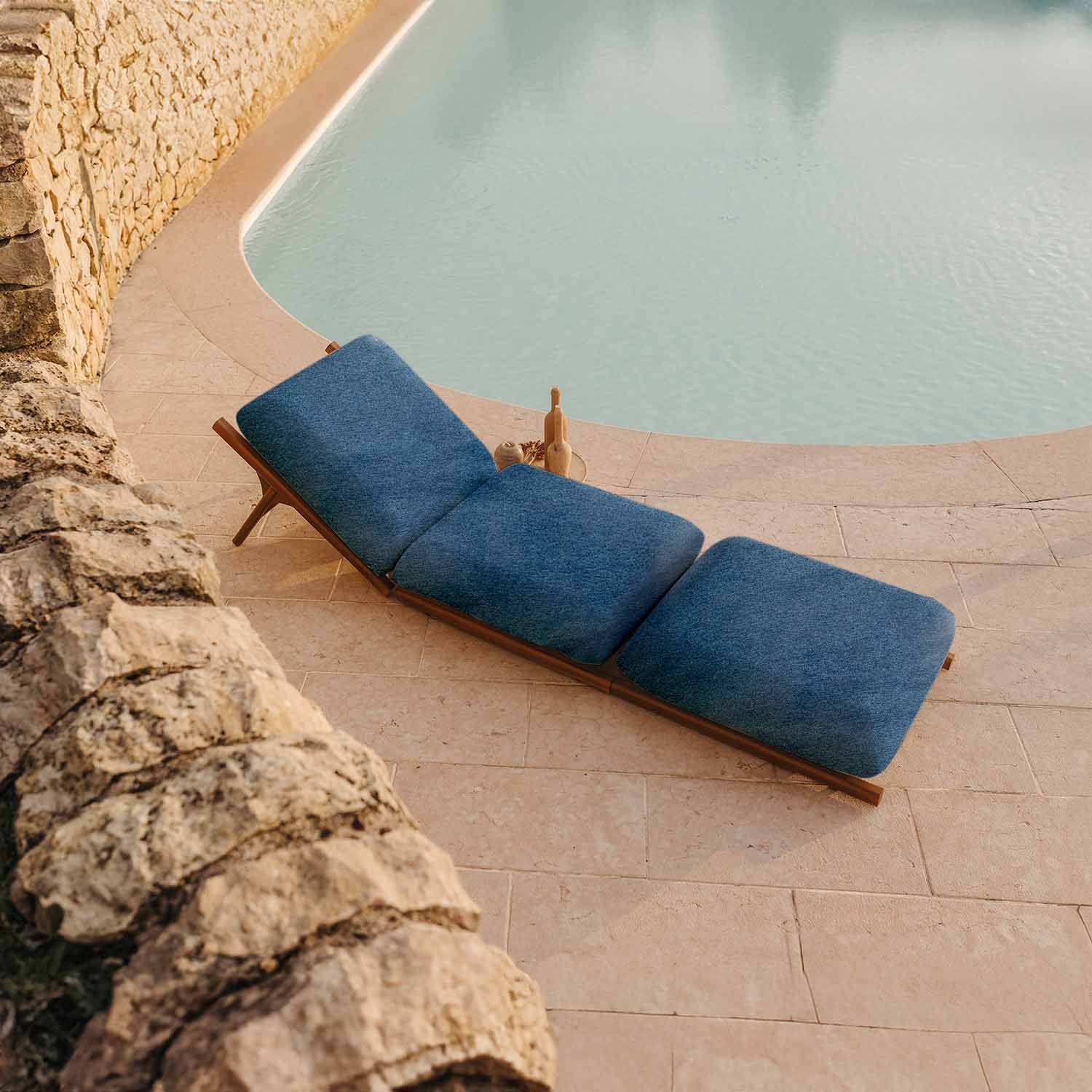 Tuga: Teak sun lounger Unique Nautical Design Tuga: Teak sun lounger Unique Nautical Design