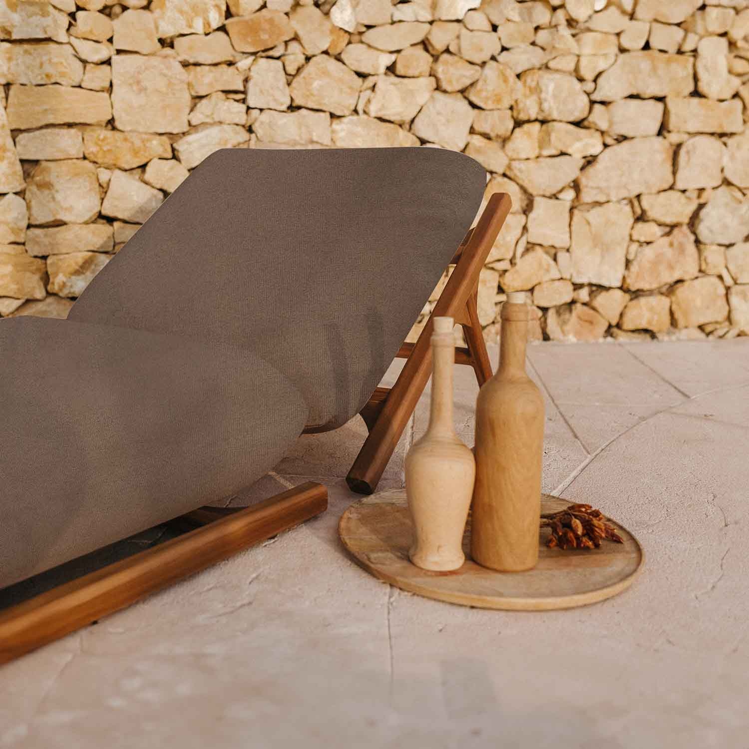 Tuga: Teak sun lounger Unique Nautical Design Tuga: Teak sun lounger Unique Nautical Design