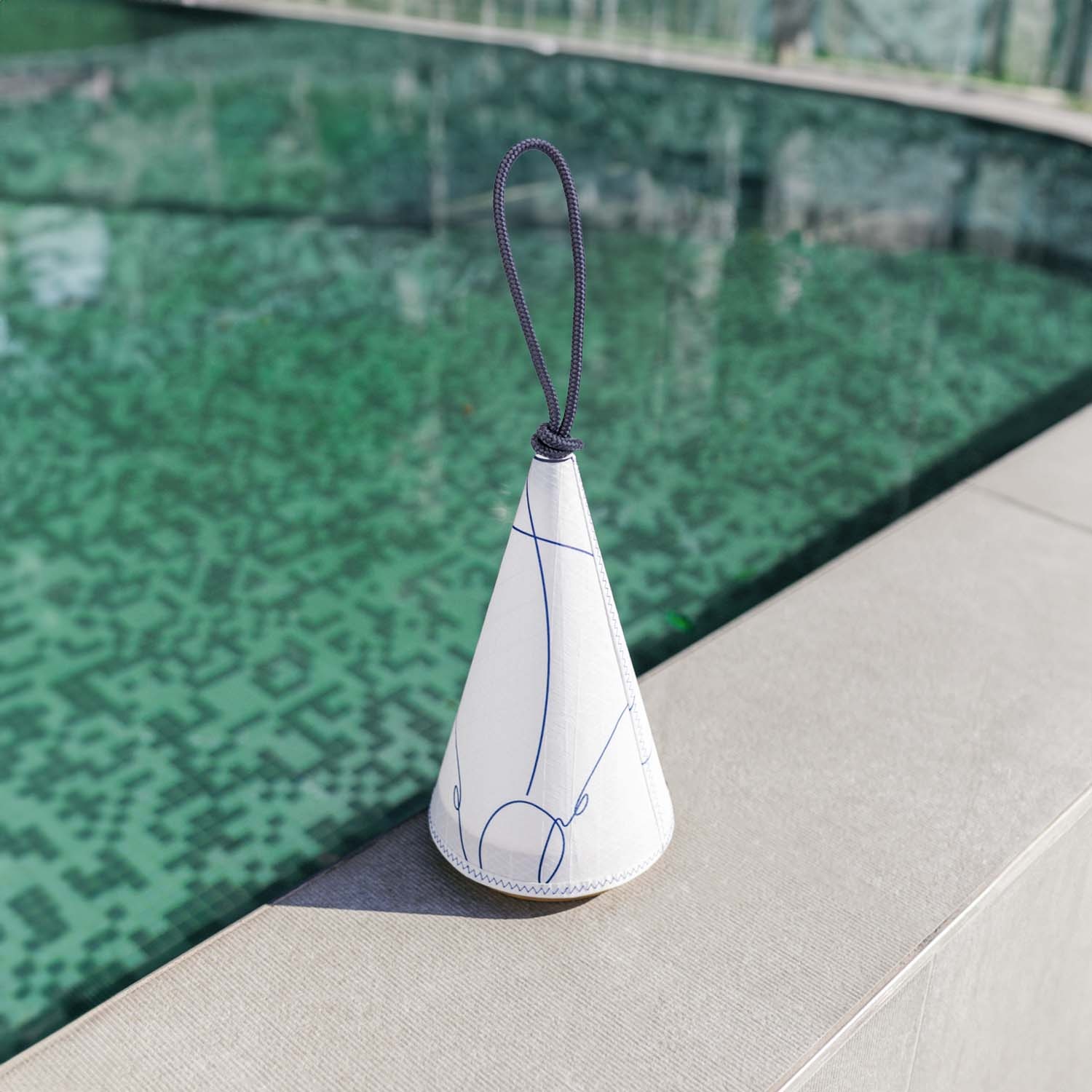 Cala Lamp: Nautical Design, Adjustable Light, 143 Hours of Autonomy Cala Lamp: Nautical Design, Adjustable Light, 143 Hours of Autonomy