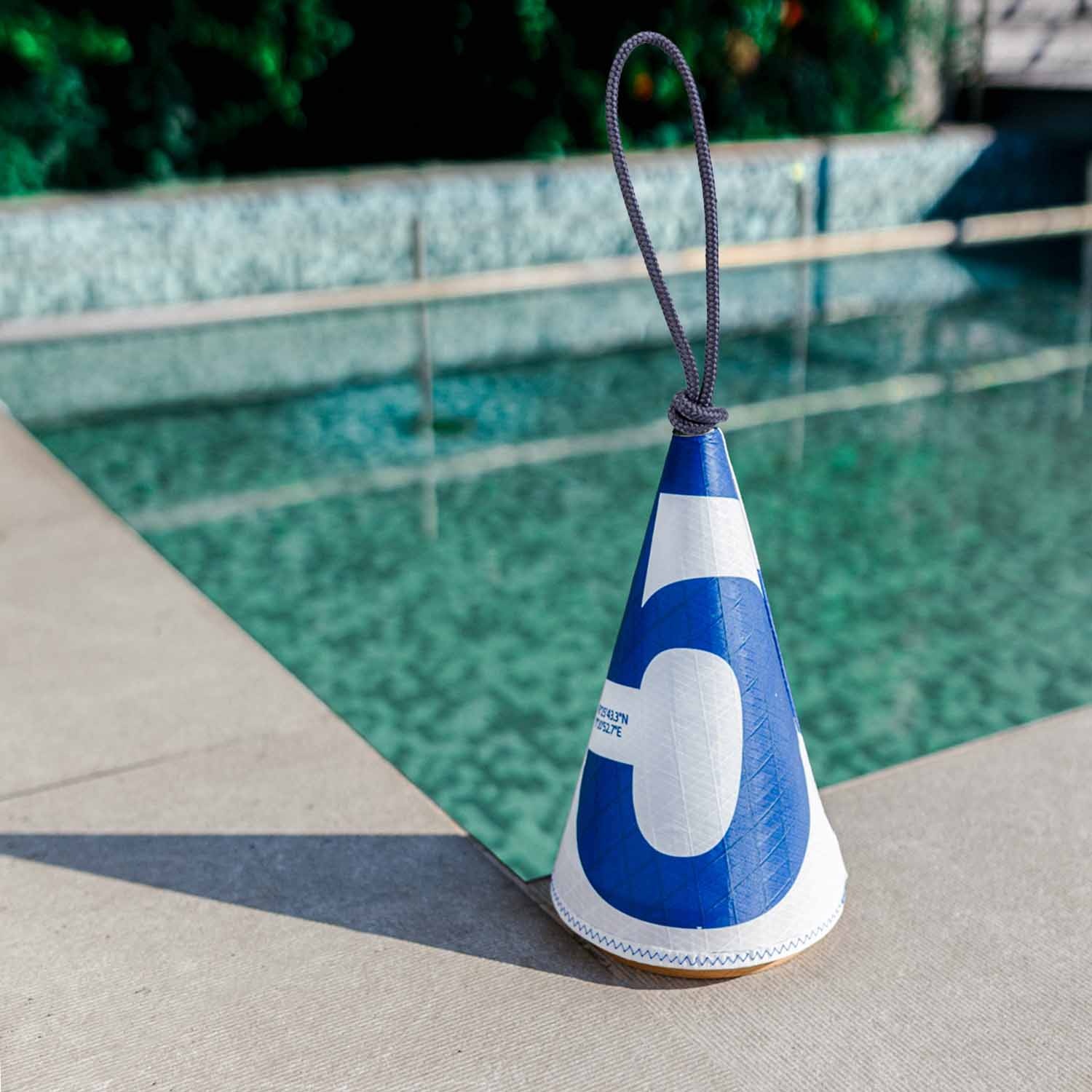 Cala Lamp: Nautical Design, Adjustable Light, 143 Hours of Autonomy Cala Lamp: Nautical Design, Adjustable Light, 143 Hours of Autonomy