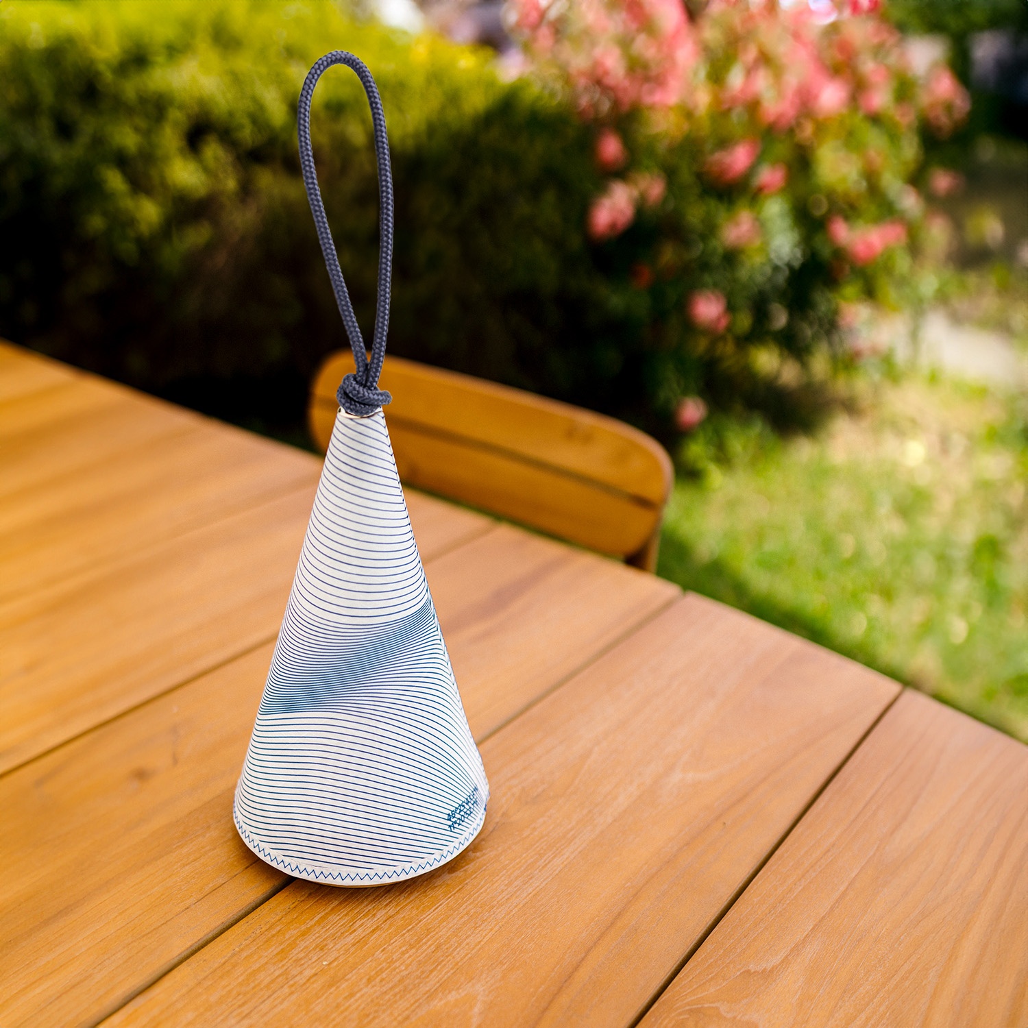 Cala Lamp: Nautical Design, Adjustable Light, 143 Hours of Autonomy Cala Lamp: Nautical Design, Adjustable Light, 143 Hours of Autonomy