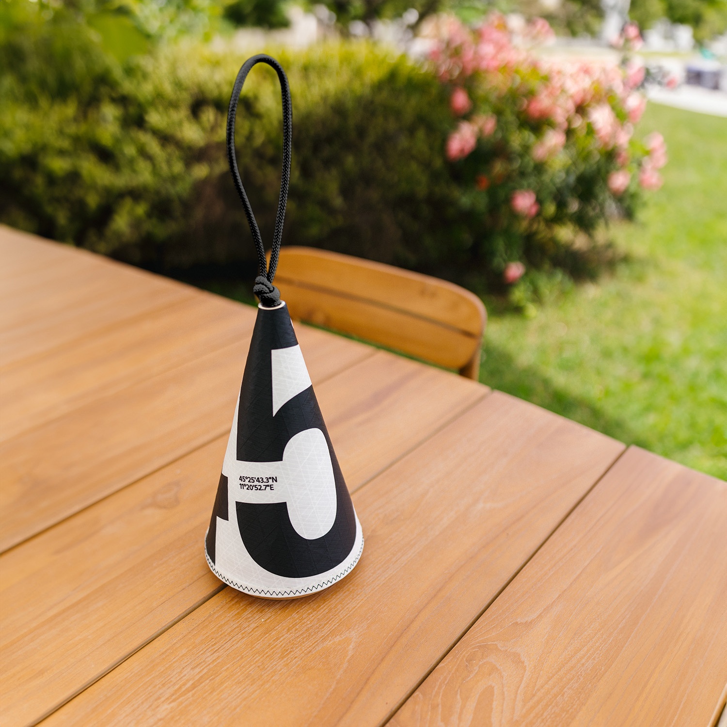 Cala Lamp: Nautical Design, Adjustable Light, 143 Hours of Autonomy Cala Lamp: Nautical Design, Adjustable Light, 143 Hours of Autonomy