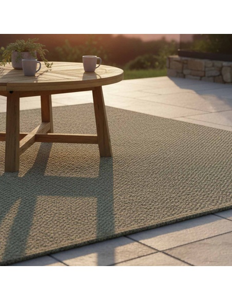 Tramelia: Handwoven Outdoor Rug