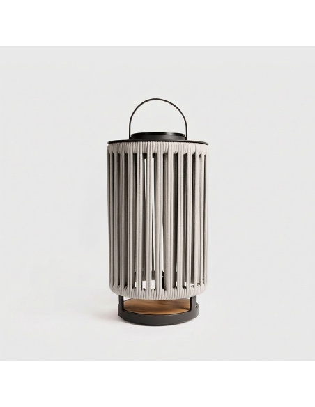 Marinea: Outdoor Lamp in Braided Rope