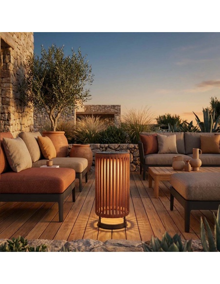 Filara: modern solar light - solar garden lamp for patio and outdoor