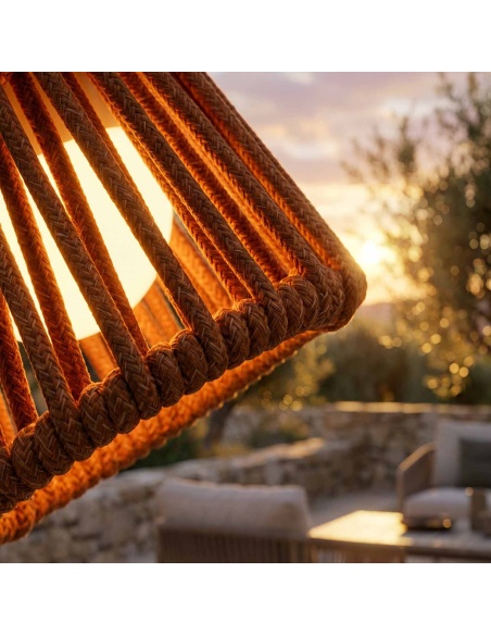 Mini Ropelle: Rechargeable Table Lamp in Olefin Rope