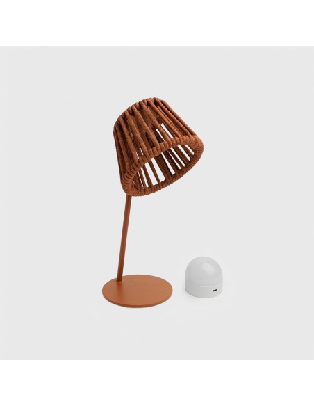 Mini Ropelle: Rechargeable Table Lamp in Olefin Rope