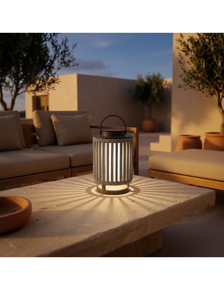 Marinea: Outdoor Lamp in Braided Rope
