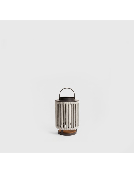 Marinea: Outdoor Lamp in Braided Rope
