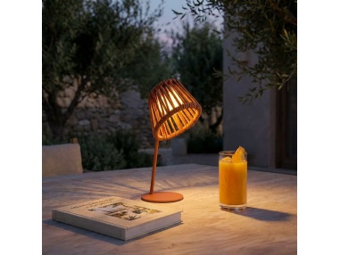 Mini Ropelle: Rechargeable Table Lamp in Olefin Rope