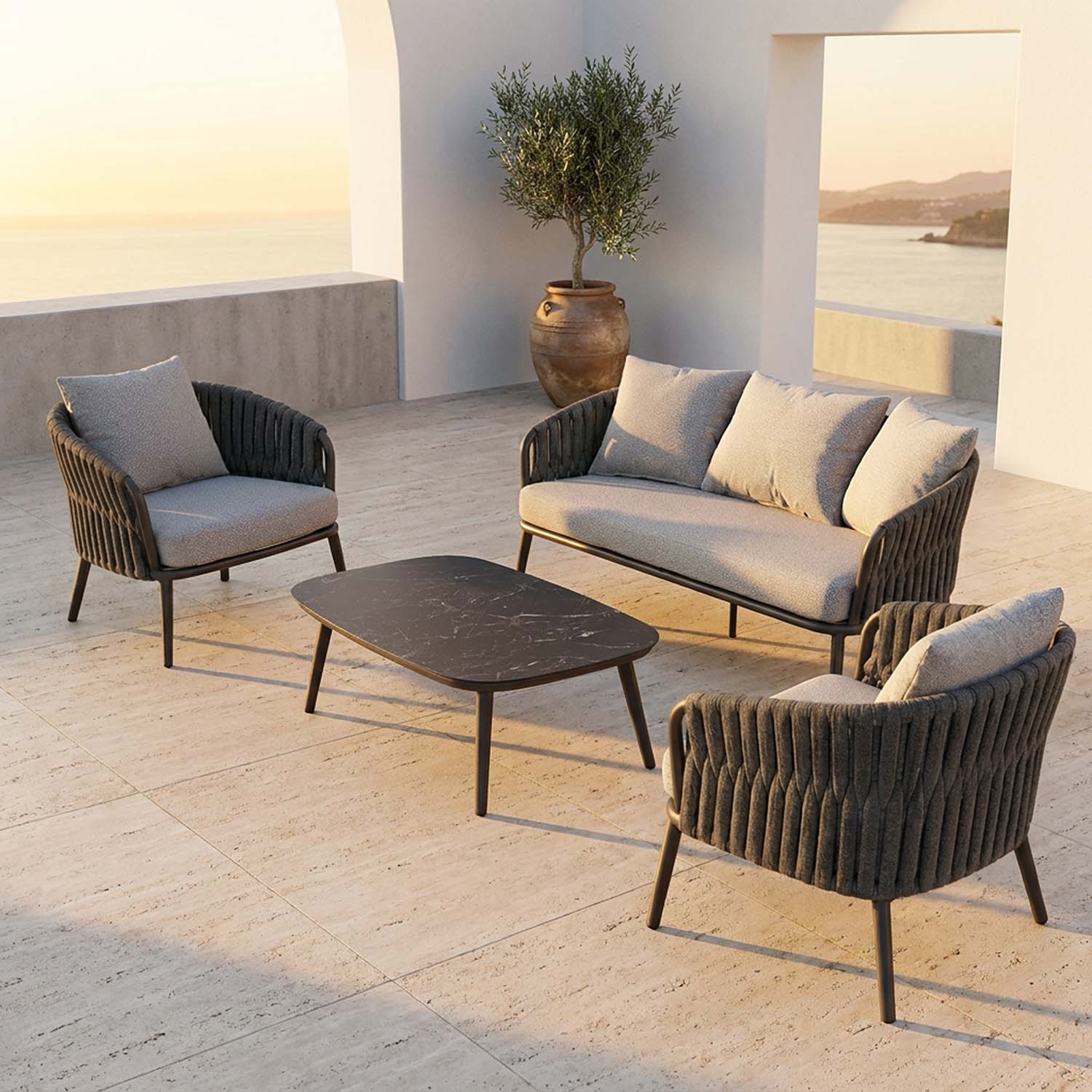 Quieta: 5-Seat Outdoor Sofa Set in Aluminium and Rope