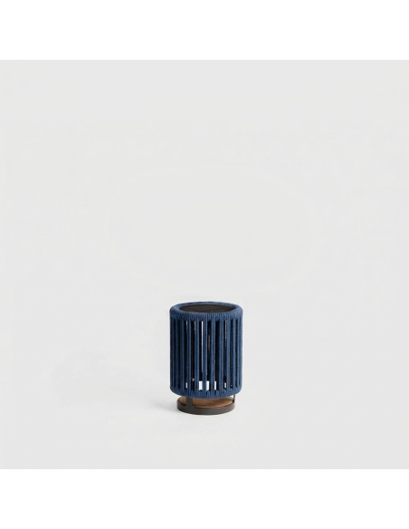 Filara: modern solar light - solar garden lamp for patio and outdoor
