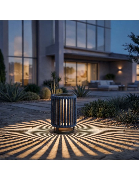 Filara: modern solar light - solar garden lamp for patio and outdoor