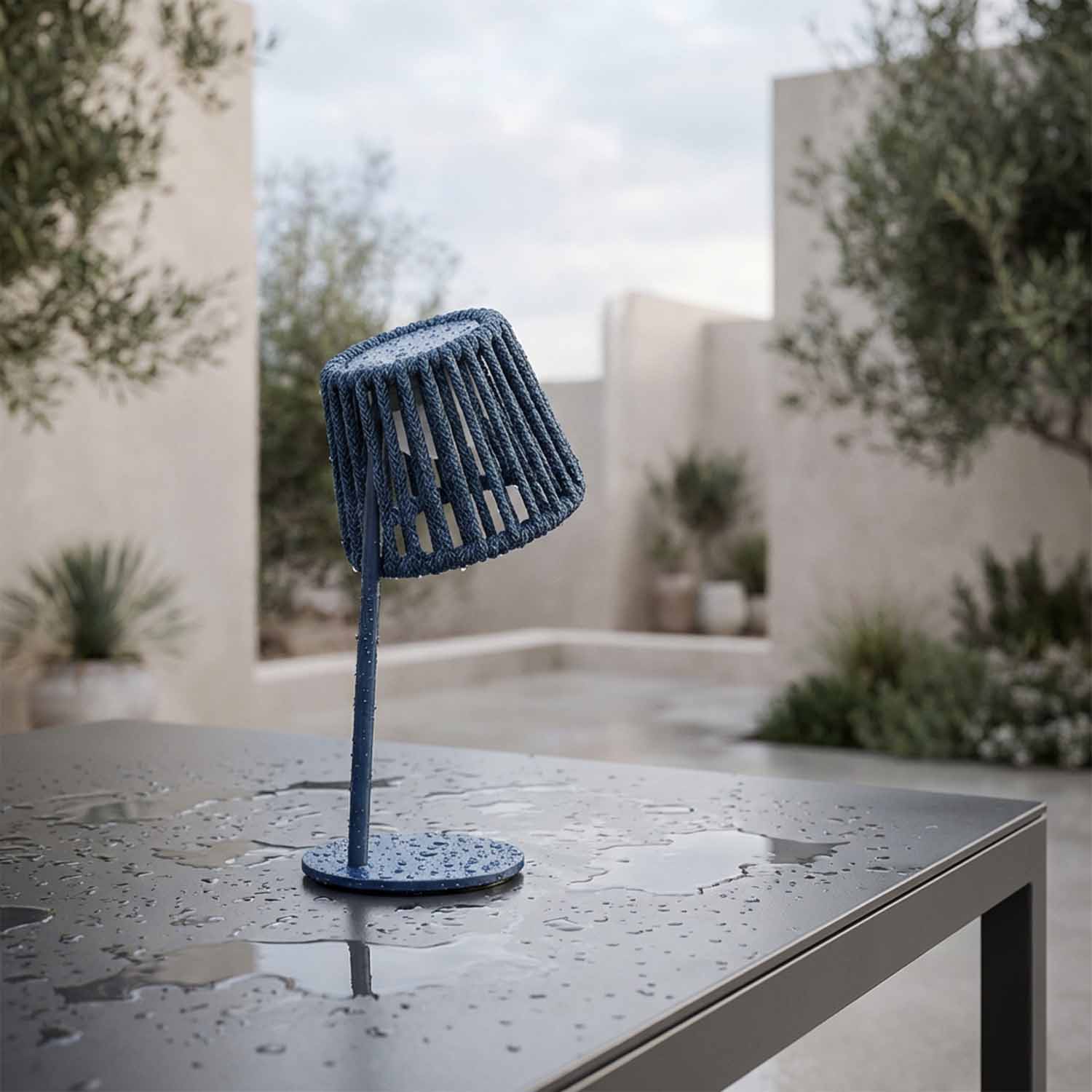 Splash-resistant IP44